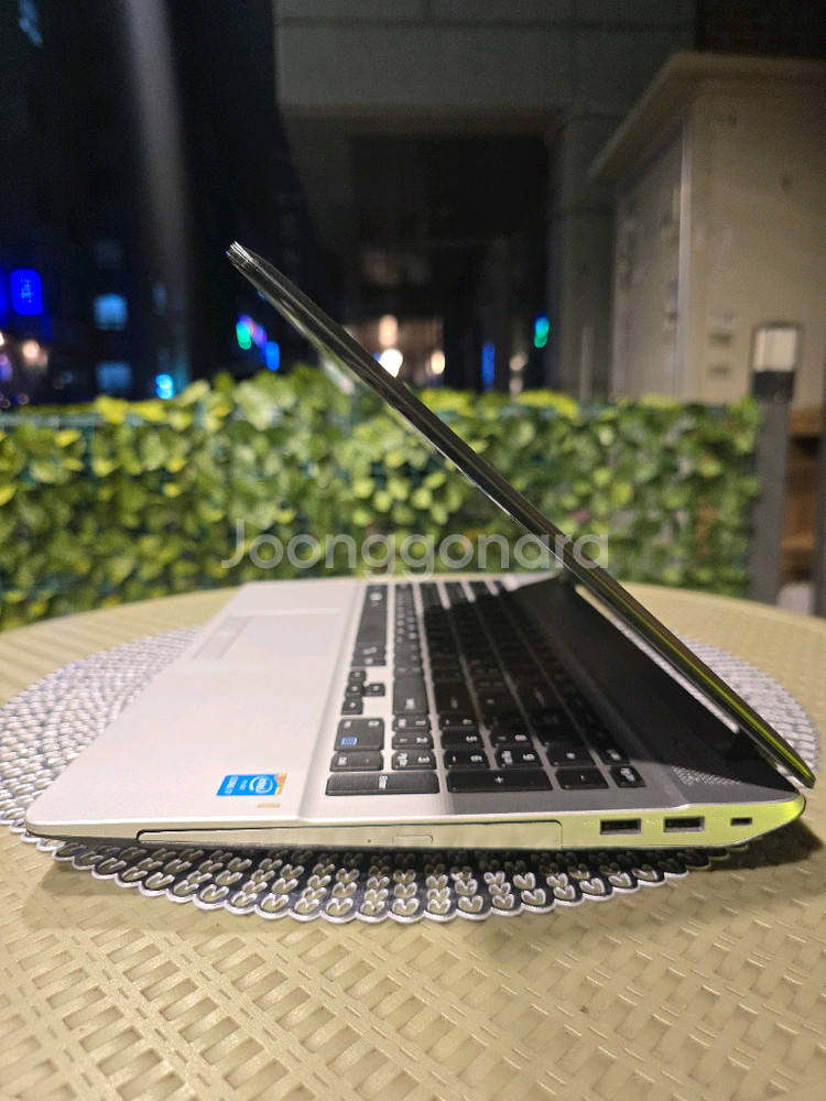 삼성 고성능 i7 사무용 노트북(램16GB,750GB)--5