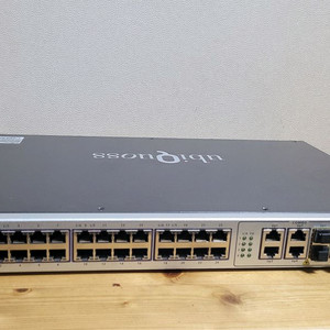 유비쿼스 E3010-24PS L2 PoE 스위치허브