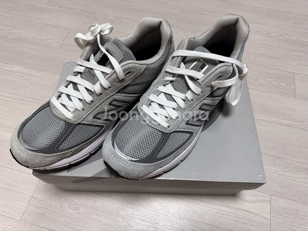 뉴발란스 990 v5 회색 사이즈 260 발볼 b--0