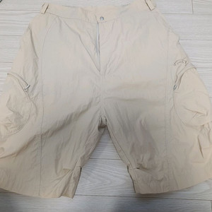 아트오브필드 나일론반바지 1사이즈 판매