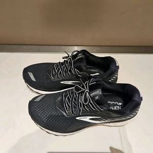 브룩스 러닝 고스트12 265