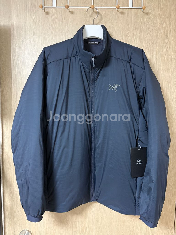 아크테릭스/25fw 아톰 SV 논후드 블랙사파이어/XL--2