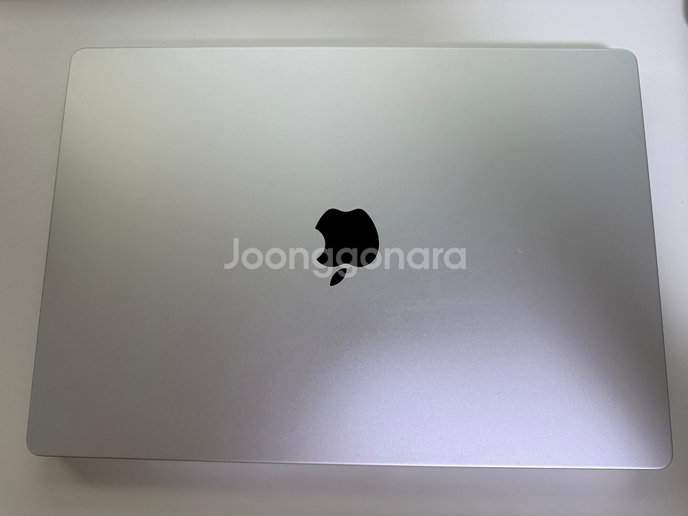 맥북프로 M4 16인치 실버 1tb/48gb/에케플o--2