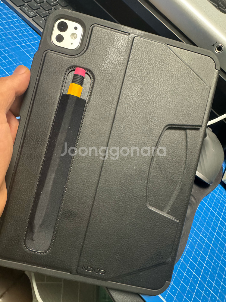아이패드 프로 11 m4 1tb 판매합니다--4