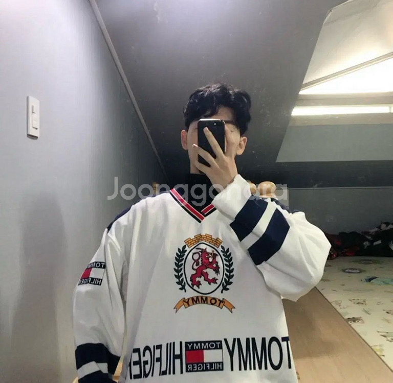 대장급 타미힐피거 빅로고 레이어드 맨투맨 티셔츠--0