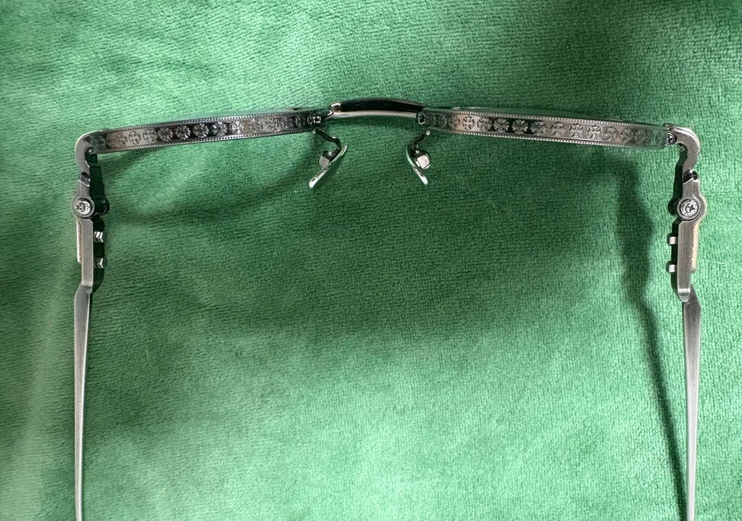 크롬하츠 허니딥 엔틱실버 안경 허니딥드 허니딥트 이미지