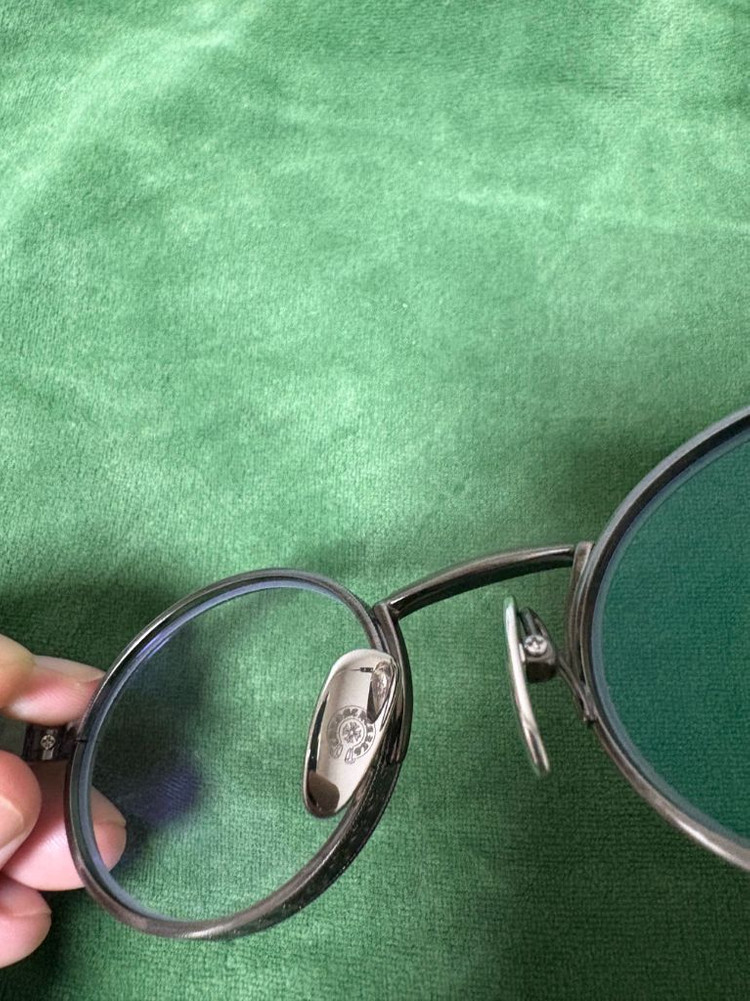 크롬하츠 허니딥 엔틱실버 안경 허니딥드 허니딥트 이미지