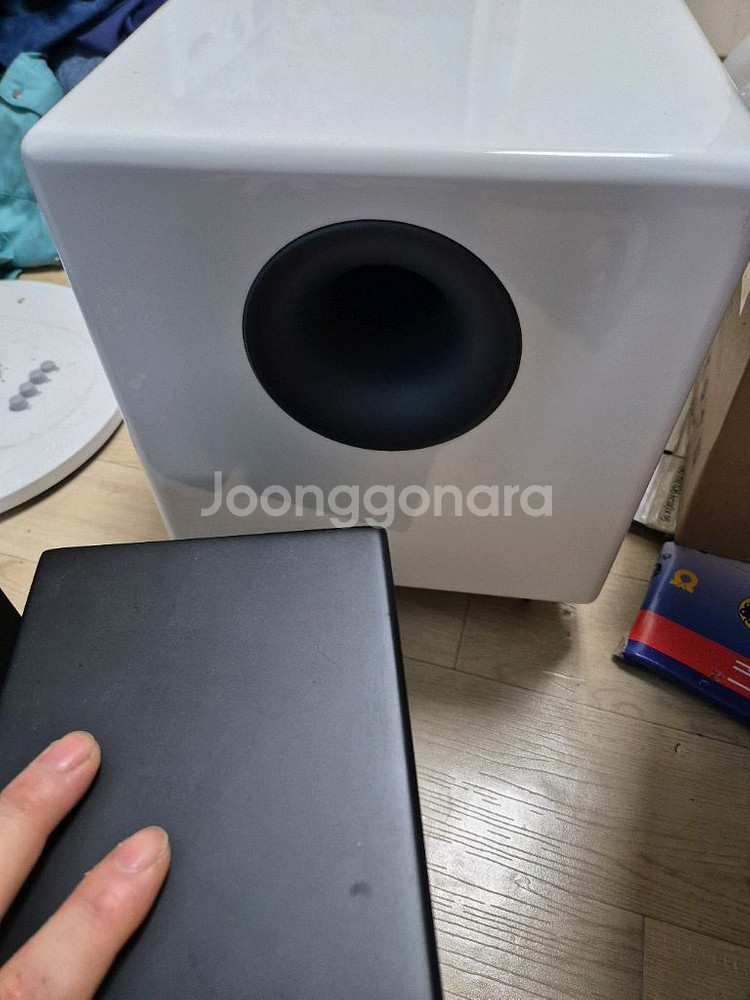 오디오엔진 hd4 서브우퍼s8 판매합니다--1