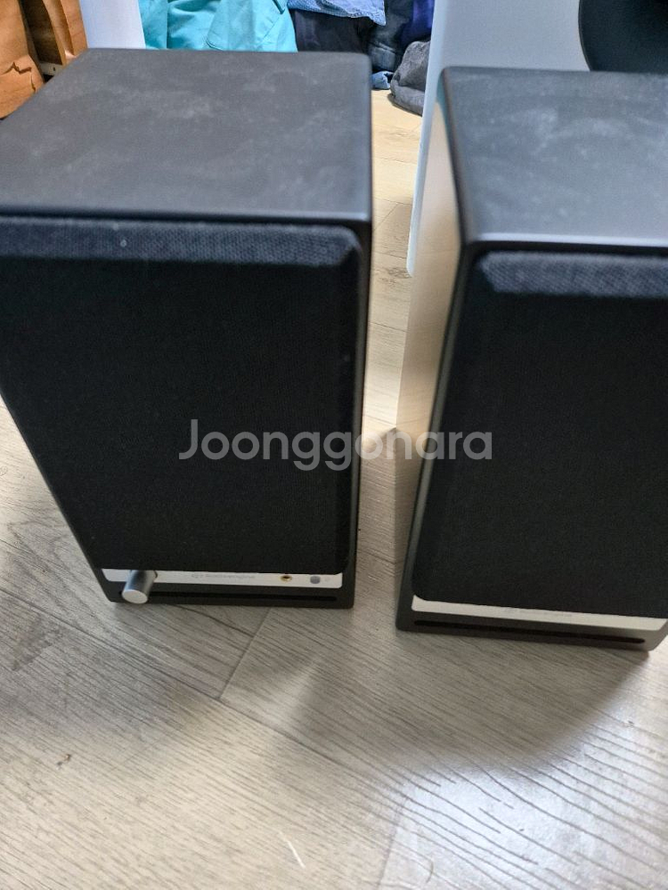 오디오엔진 hd4 서브우퍼s8 판매합니다--0