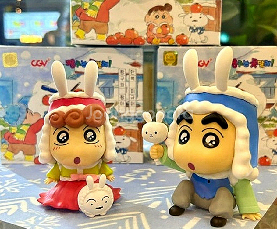 새상품// cgv 짱구 짱아 흰둥이 한복 피규어--0