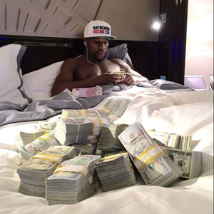 26만원에 복싱 글러브 삽니다