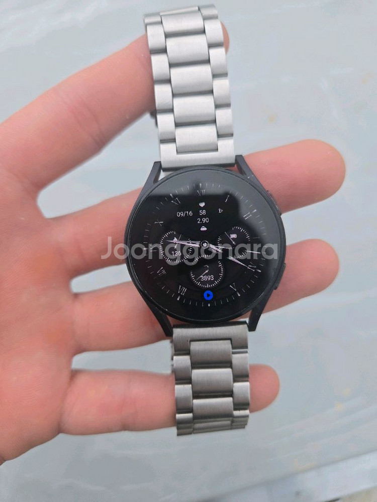 갤럭시 워치5 40mm 팔아요!!! 블루투스 모델--1
