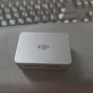 dji 에어2.2s 배터리 보조 어댑터 팝니다