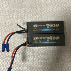 YS Power 3셀 배터리 2개 팝니다.