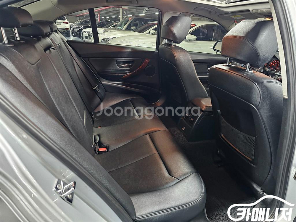 [BMW]3시리즈 (F30) 320i #앱특가--5