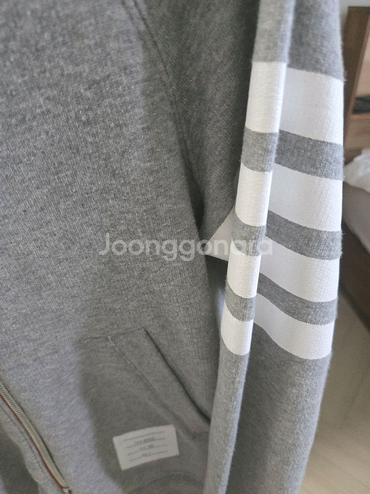 톰브라운후드집업--6