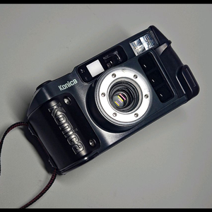 KONICA 현장감독 전천후 필카