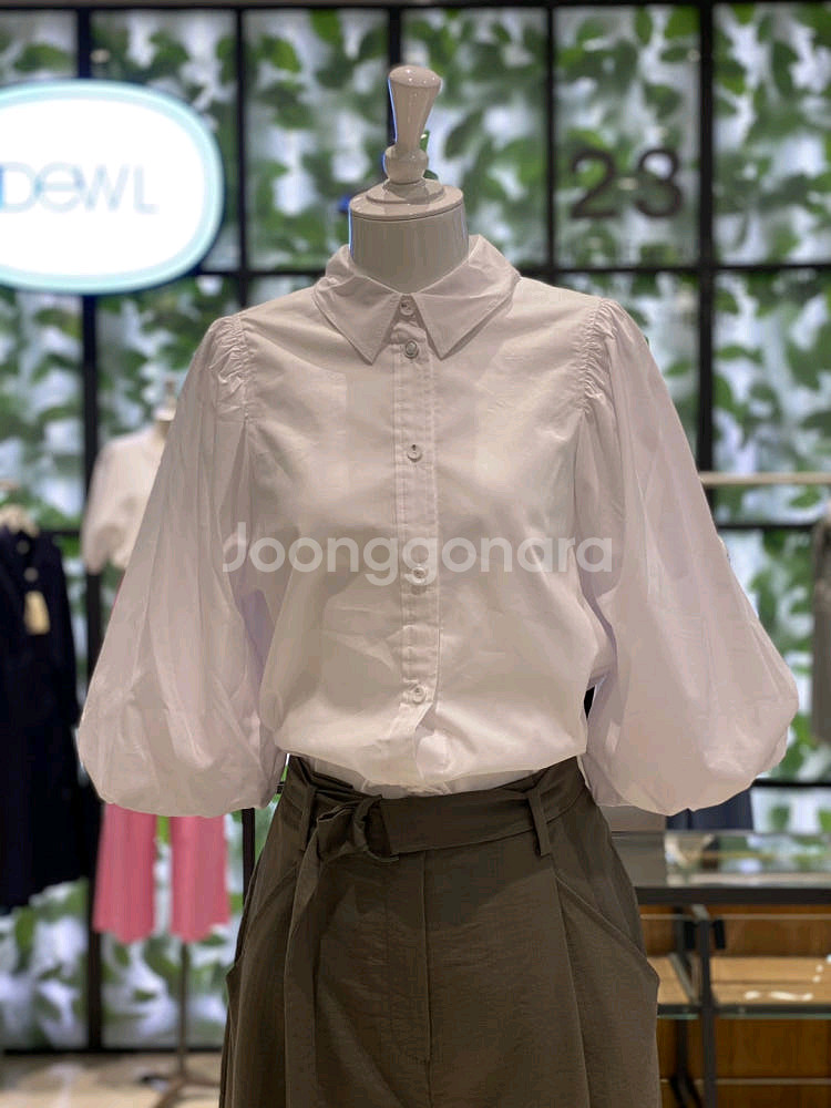 듀엘 퍼프소매 블라우스--1