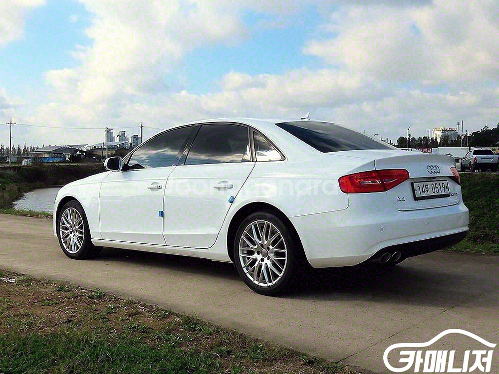 [아우디]뉴 A4 30 TDI 다이나믹 (5인승) #앱--2