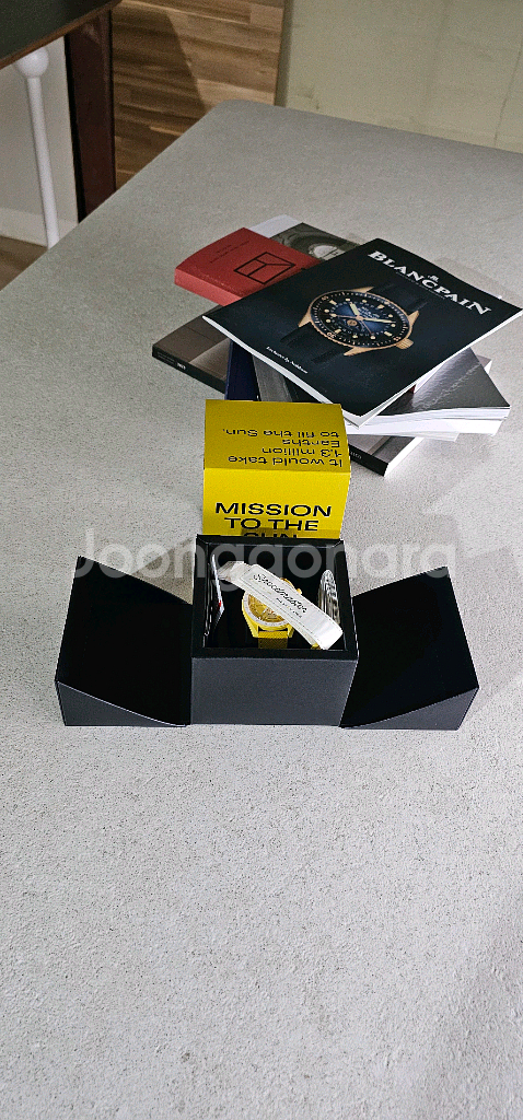 OMEGA & SWATCH--1