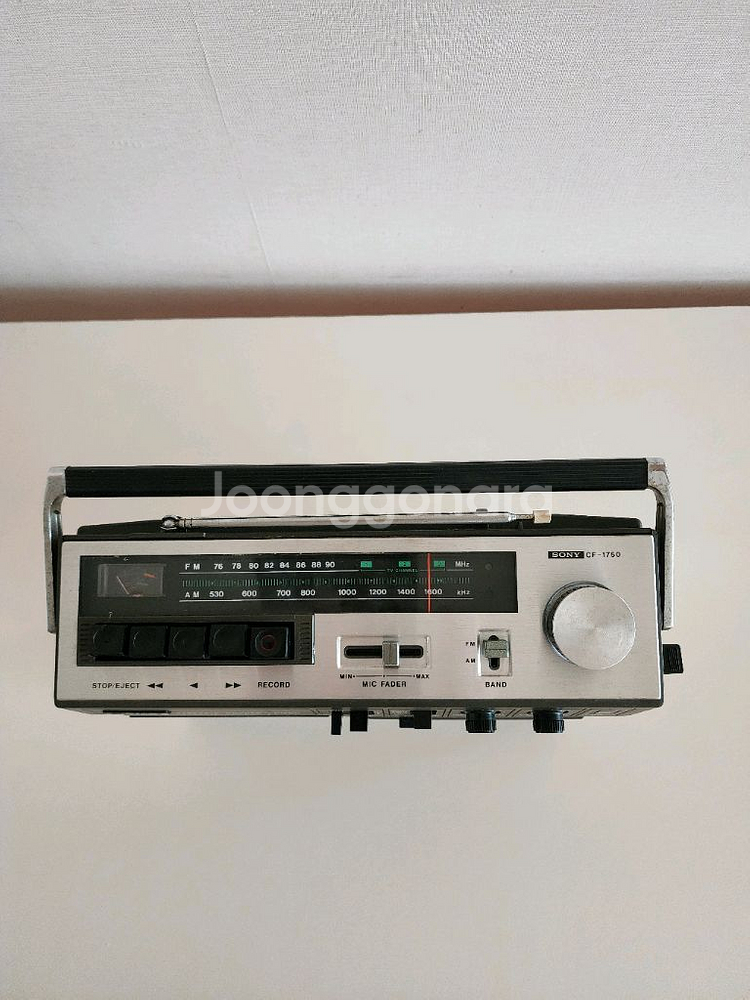 희귀한 빈티지 소니 카세트 플레이어 CF-1750--9