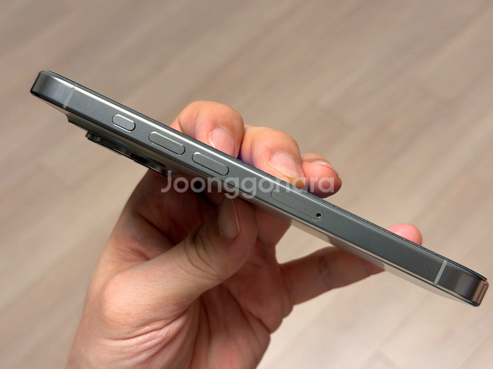 아이폰16 프로 내추럴 티타늄 256GB--4
