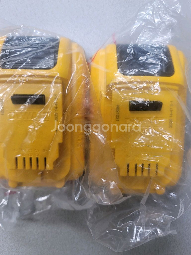 디월트 배터리 20v3ah dcb187--1