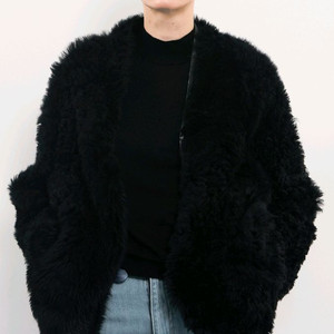 램스킨 퍼 하프 코트 Black