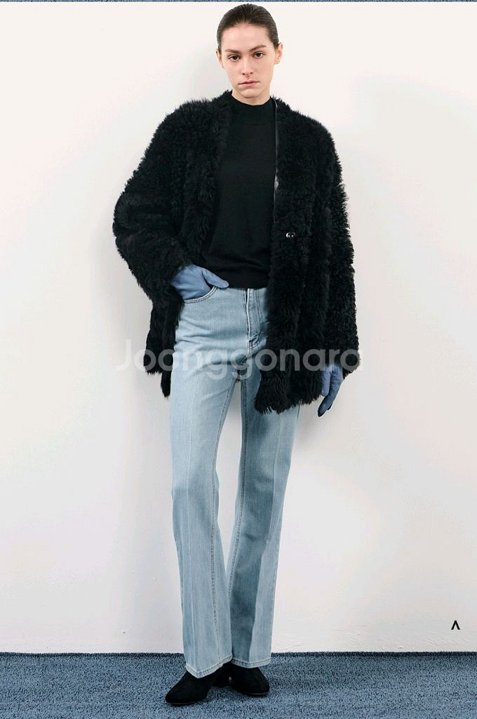 램스킨 퍼 하프 코트 Black--4