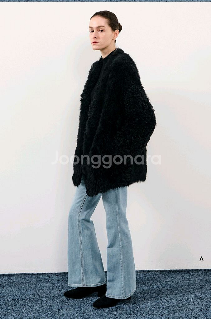 램스킨 퍼 하프 코트 Black--9