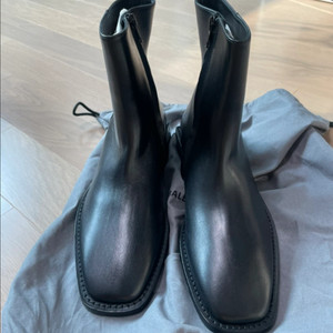 발렌시아가 부츠 블랙 37