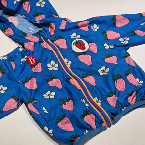 베베드피노 딸기 바람막이 110사이즈