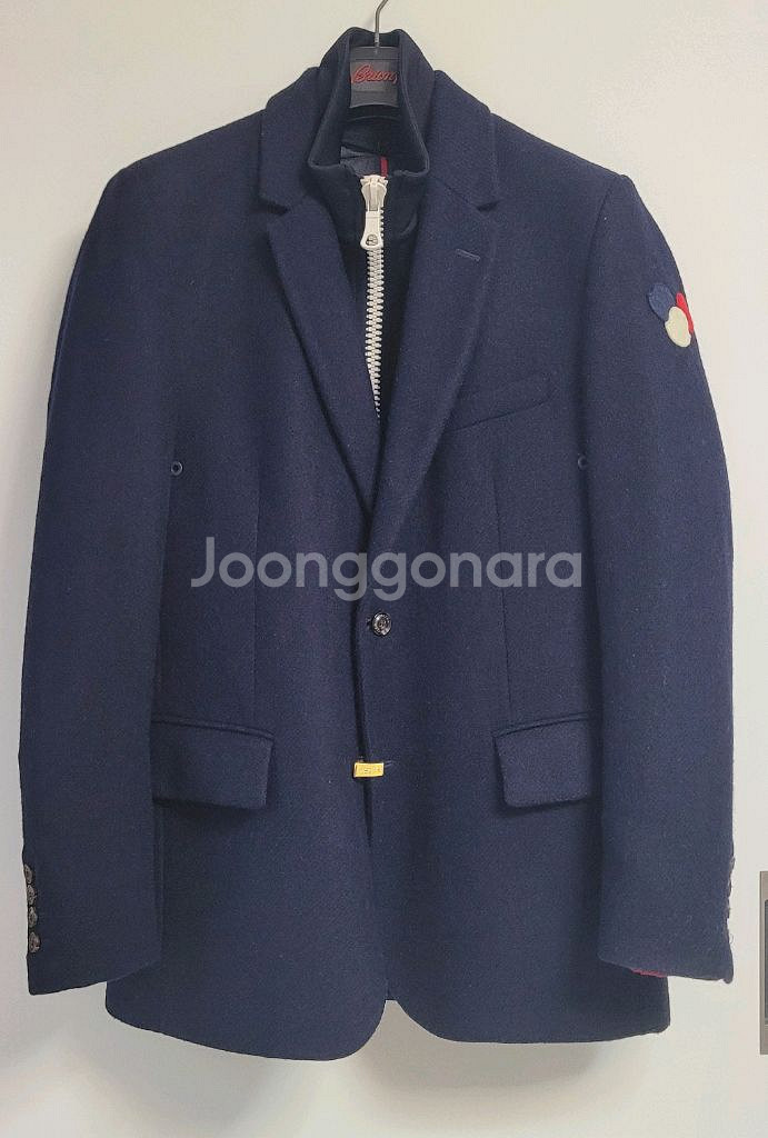 몽클레어 모직패딩 집업자켓--0
