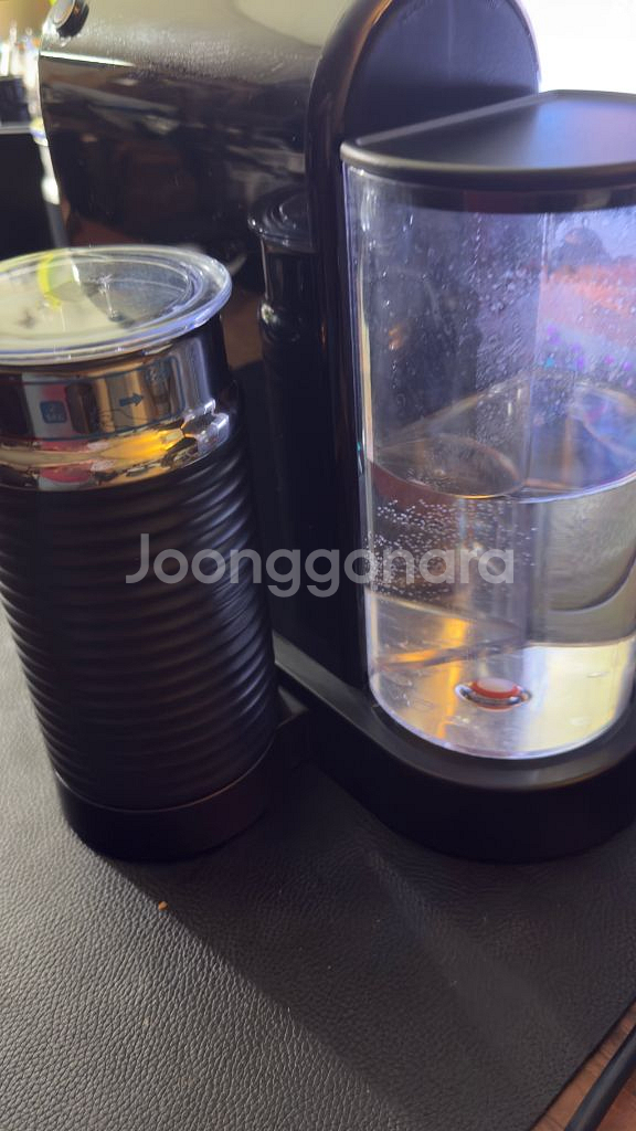 네스프레소 시티즈 앤 밀크 커피머신 우유거품기 2개--6