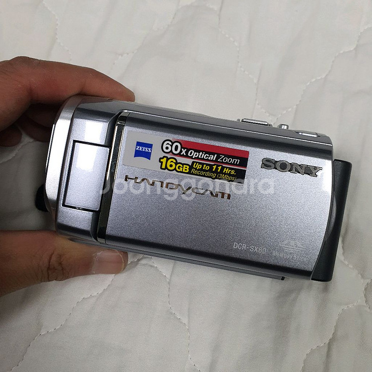 소니 핸디캠 DCR-SX60 캠코더--1