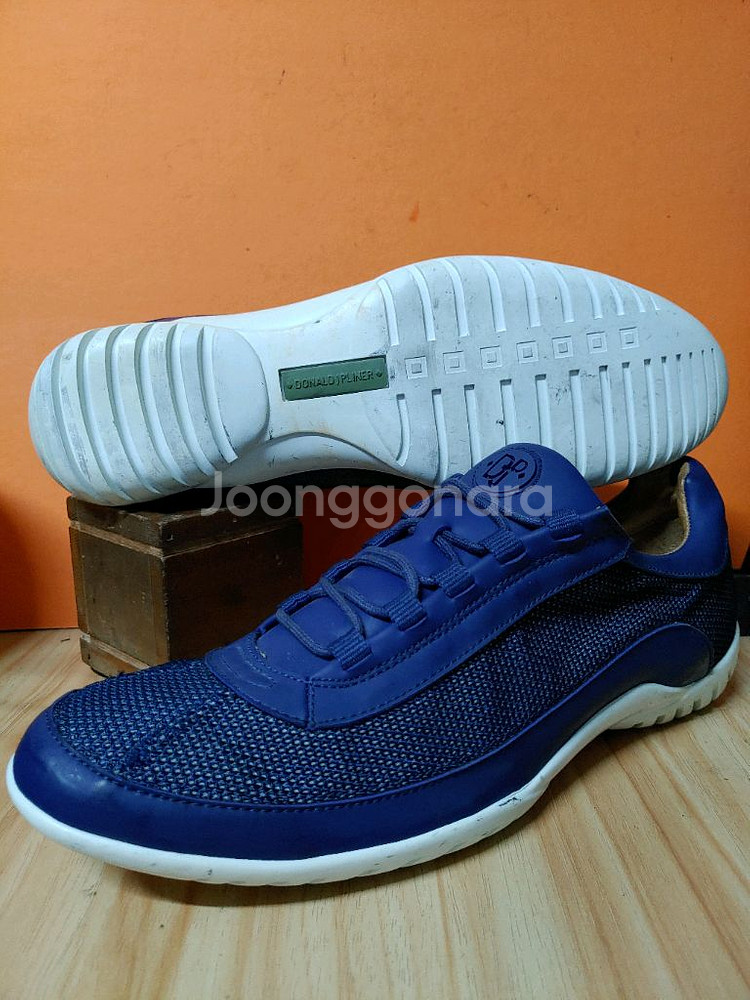 도널드플리너 스니커즈(US10여유있는275)--1