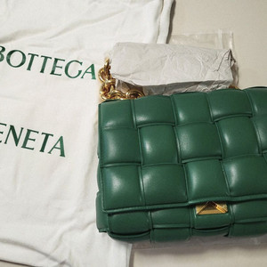 보테가베네타 크로스백