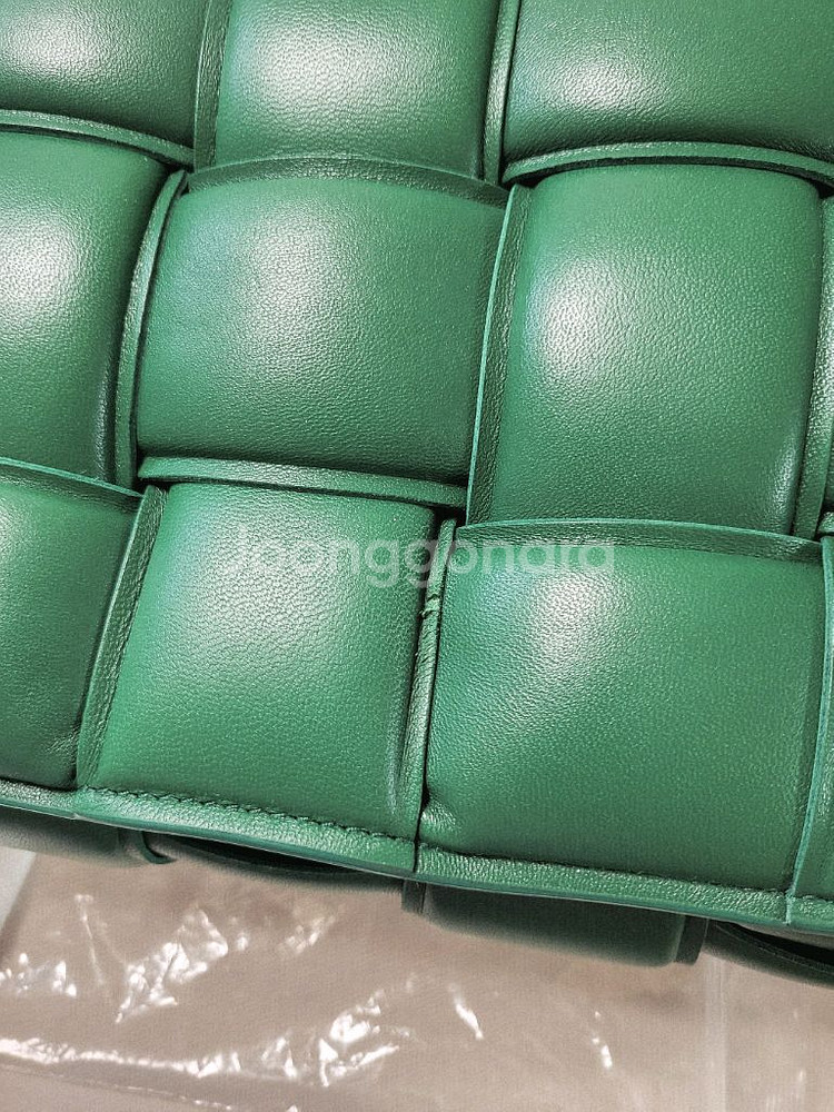 보테가베네타 크로스백--6