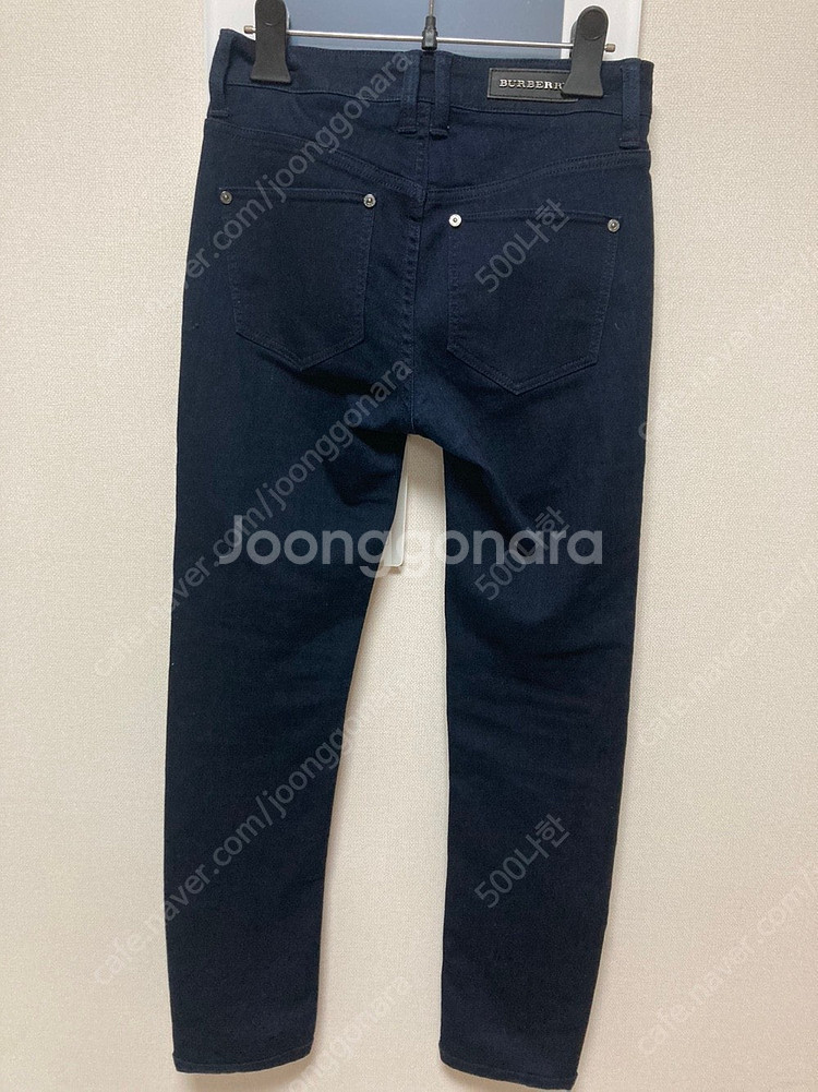버버리 여성 청바지--1
