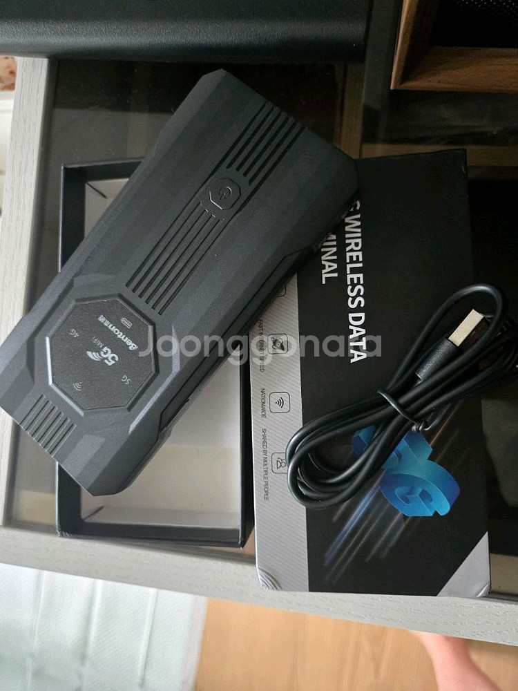 벤톤 m500 4g 5g유심 라우터입니다.--1