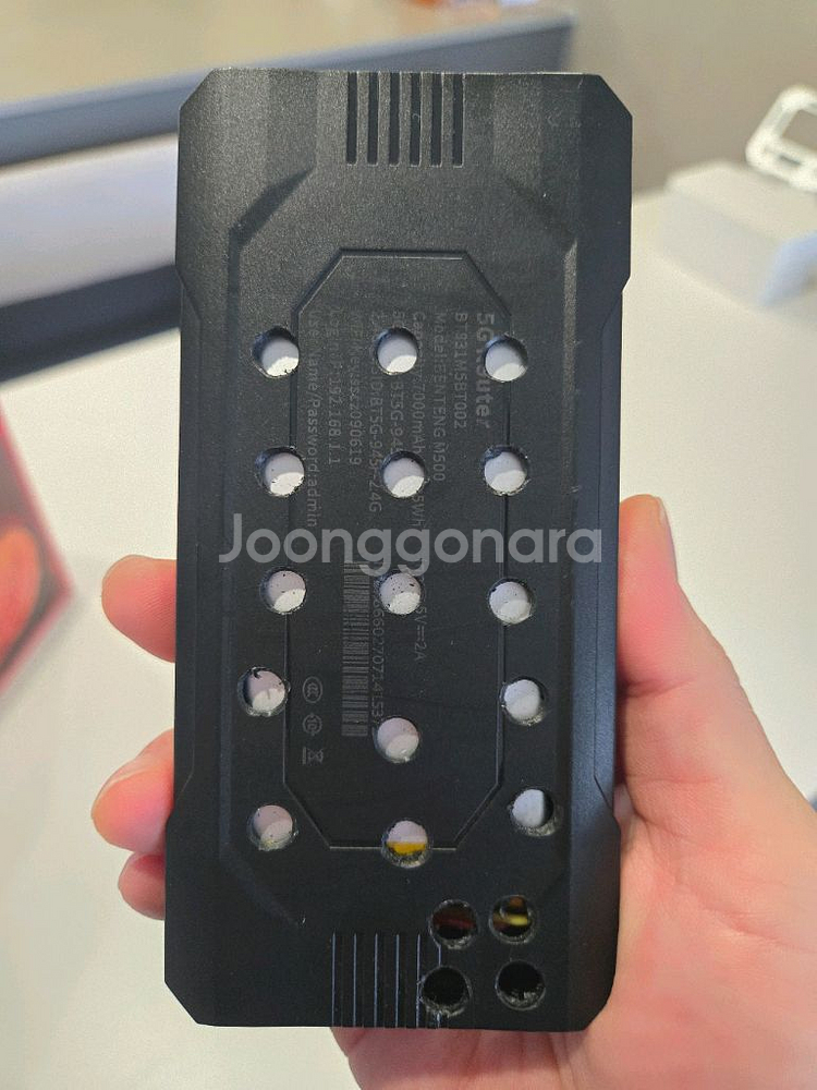 벤톤 m500 4g 5g유심 라우터입니다.--0