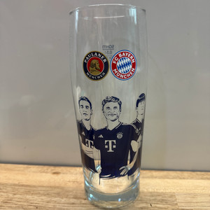 파울라너 FC 바이에른 뮌헨 맥주잔