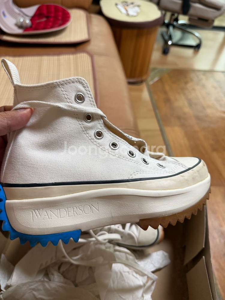 컨버스 런스타 하이크 탑 jw 앤더슨 콜라보 판매.--2