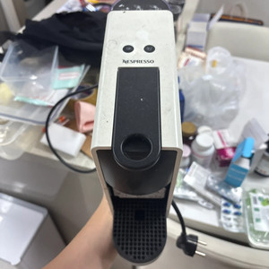 네스프레소 커피머신기 판매