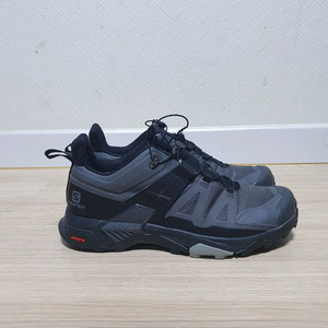 살로몬 X 울트라4 트레킹화 255