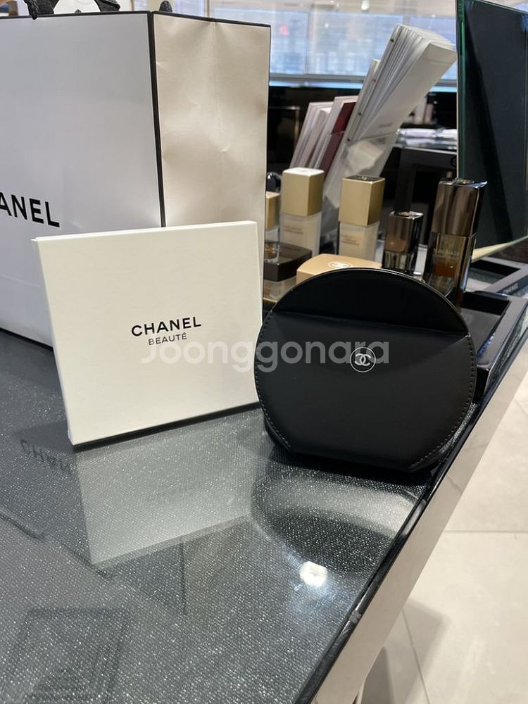 샤넬 탁상거울 새제품--0