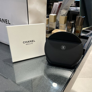 샤넬 탁상거울 새제품