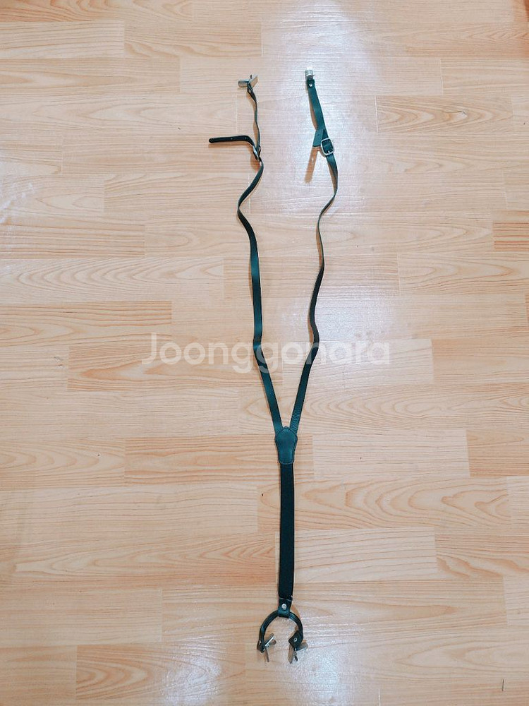 가격포기!!! 멜빵 판매해요 새상품 단돈 5000원에--0