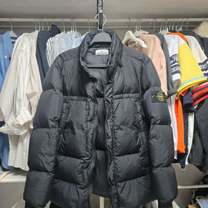 스톤아일랜드 크링클랩스 20fw 논후드숏패딩