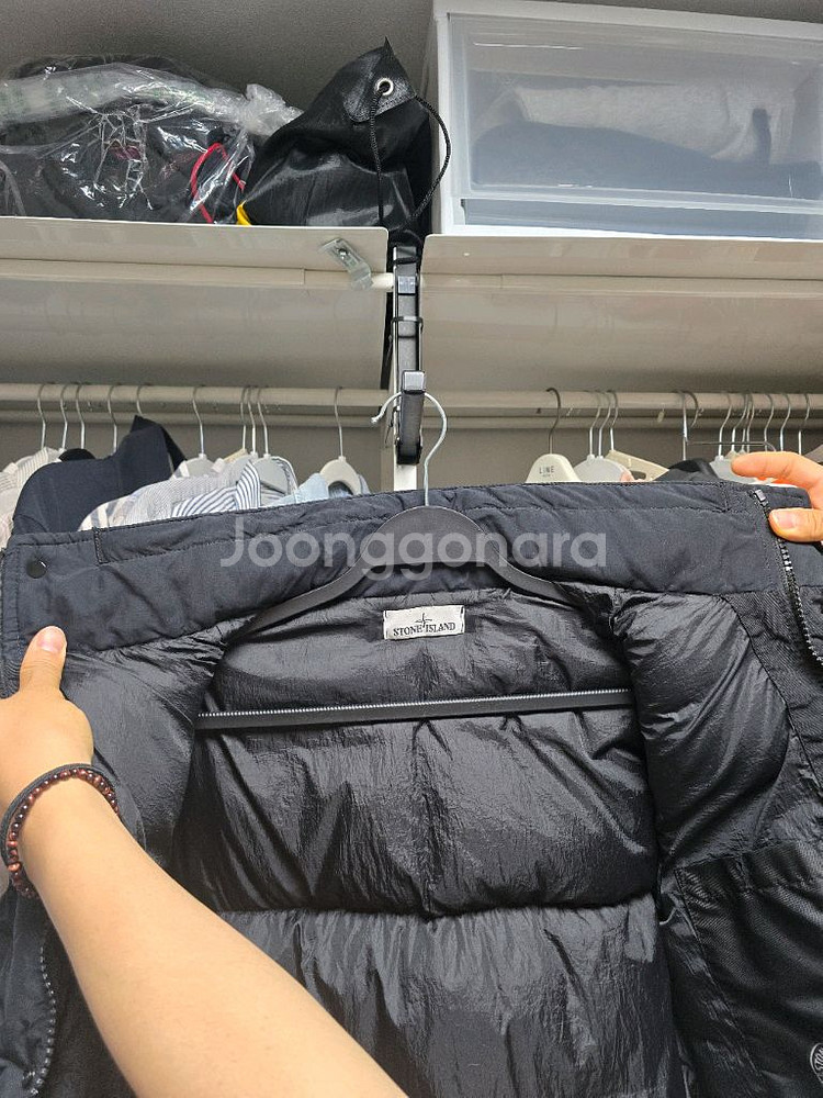 스톤아일랜드 크링클랩스 20fw 논후드숏패딩--2